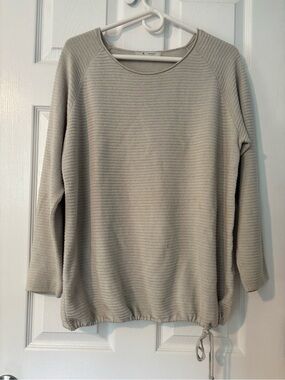Monari Italia Cozy Ribbed Crewneck Drawstring Hem Sweater - Light tan